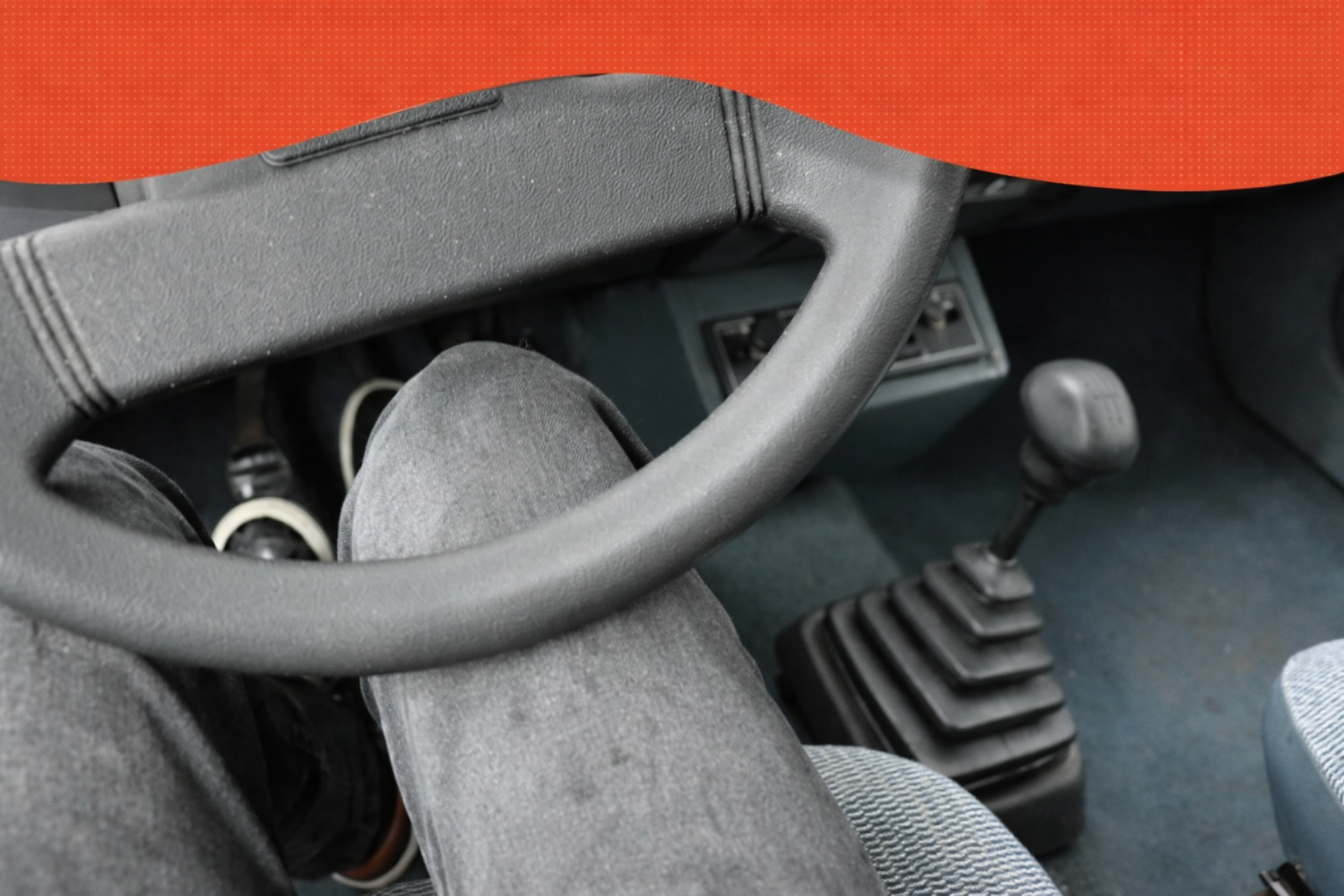 Phương tiện vận tải tay lái bên phải