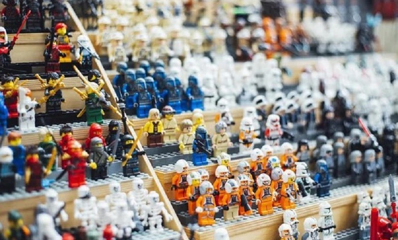 Nên hay không nhập đồ chơi Lego Trung Quốc?