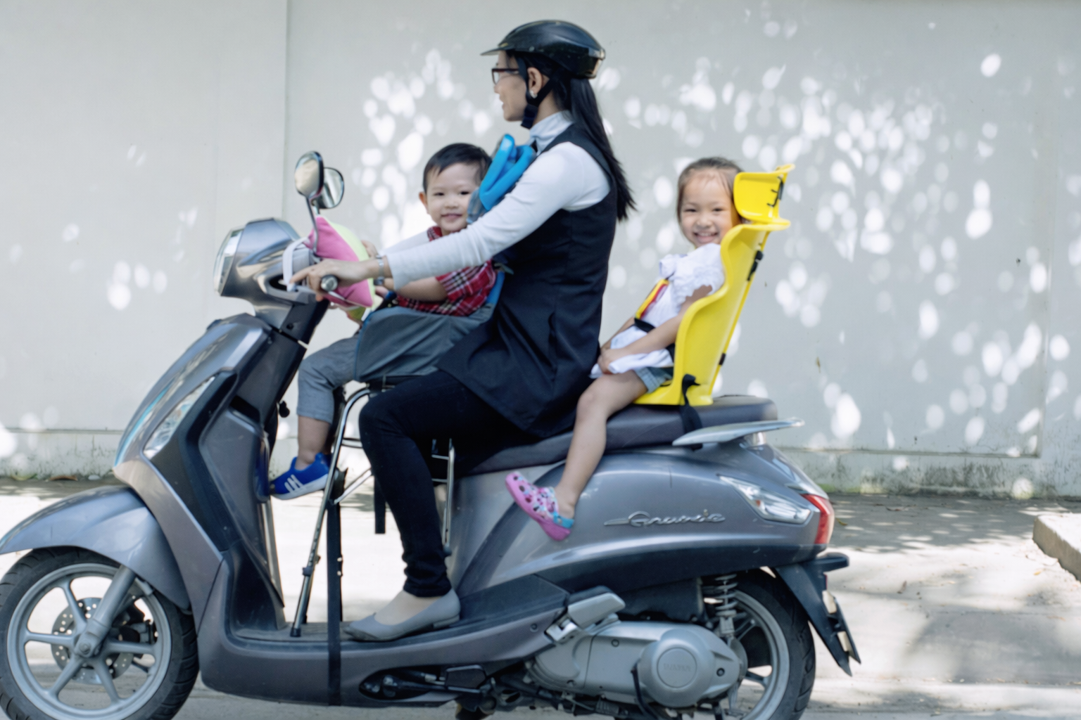 Top 10 ghế xe máy trẻ em an toàn, chất lượng